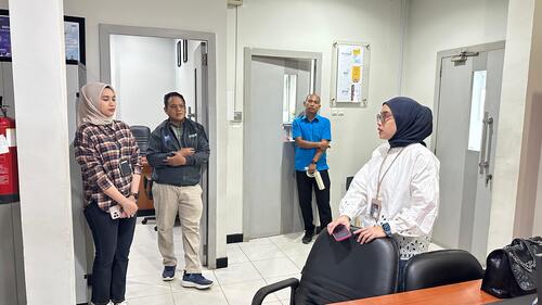 BRI Pekanbaru mengoptimalkan layanan melalui E-Channel dan lebih dari Agen BRILink selama libur panjang. (Foto: Sri Wahyuni)
