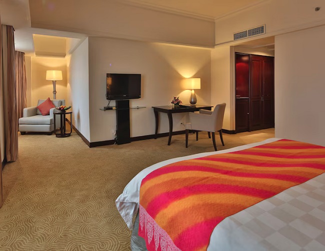 Kamar premier hotel Aryaduta Pekanbaru.