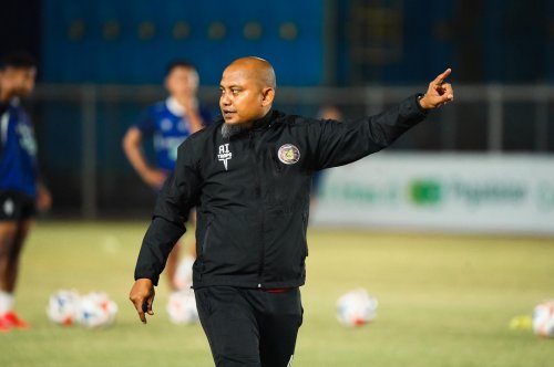 Pelatih Kepala PSPS Pekanbaru, Akhyar Ilyas.(foto: int)