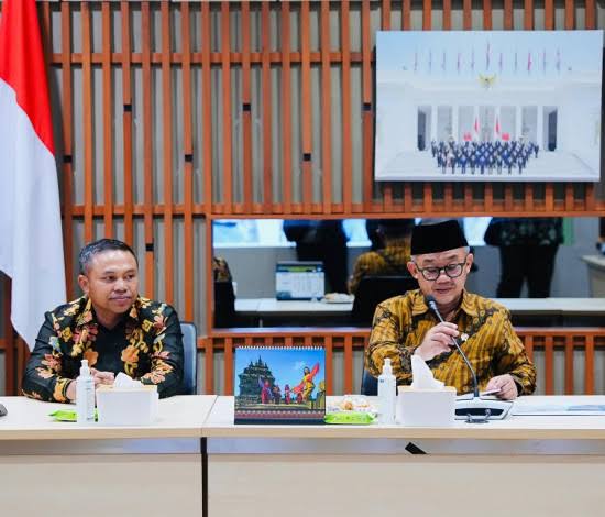 Gubri Abdul Wahid melobi Mendikdasmen untuk pembangunan daerah (foto/Yuni)