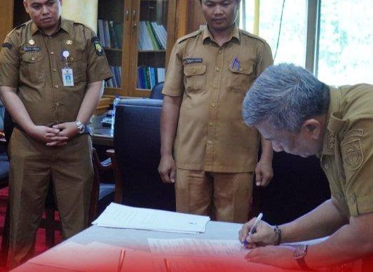 Bupati Rokan Hulu, Anton, S.T., M.M., memimpin acara Serah Terima Jabatan (Sertijab) camat di lingkungan Pemkab Rohul, Selasa (24/6/2025).
