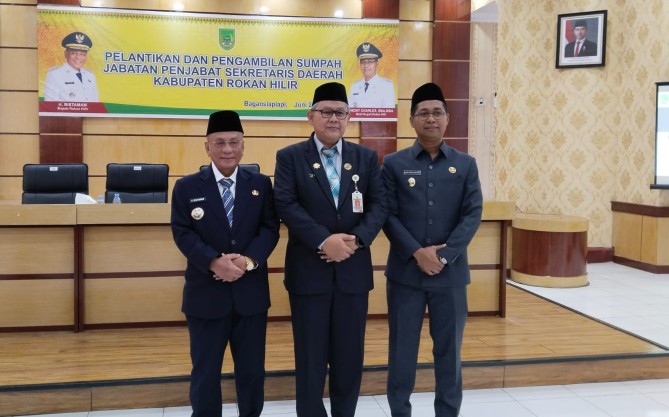Ferry H Parya dilantik sebagai Pj Sekda Rohil (foto/afrizal)