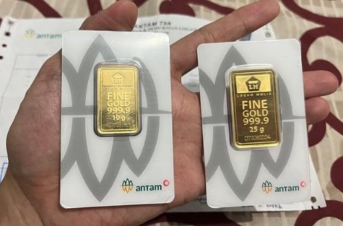 Ilustrasi harga emas Antam di Pekanbaru anjlok (foto/int)