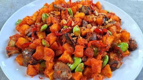 Ilustrasi sambal goreng ati ampela. (Foto: int)