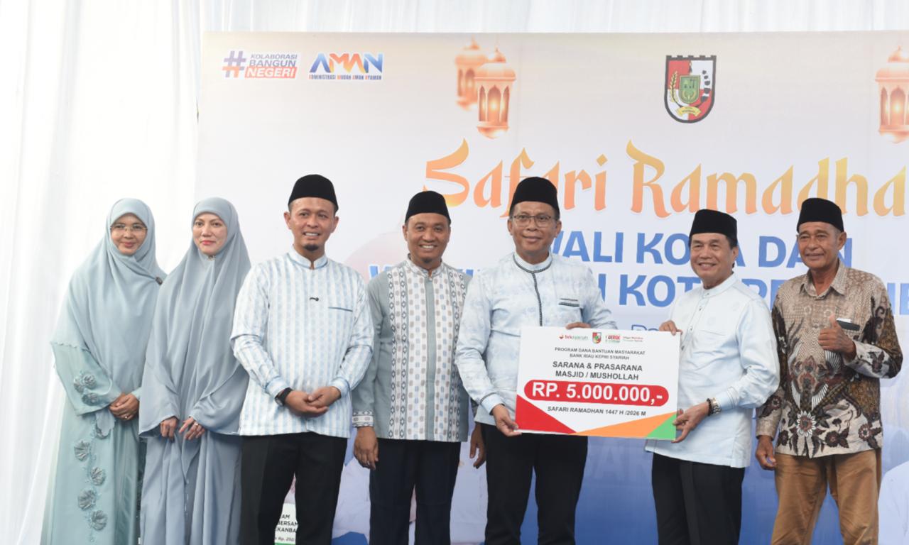BRK Syariah dan Pemko Pekanbaru mendorong perbaikan fasilitas masjid (foto/ist)