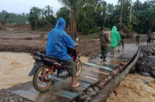 Waspada cuaca ekstrim di Sumbar hari ini.(ilustrasi/int)