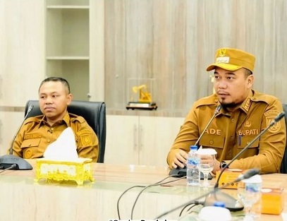 Gubernur Riau nonaktif Abdul Wahid dan Bupati Indragiri Hulu (Inhu), Provinsi Riau, Ade Agus Hartanto.