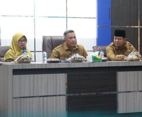 Pemkab Rohul menggelar entry meeting dengan Badan Pemeriksa Keuangan (BPK) Republik Indonesia Perwakilan Riau pada Senin (14/4/2025). 