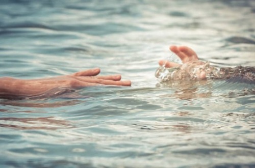 Anak hanyut di Sungai Ngaso, Rohul.(ilustrasi/int)