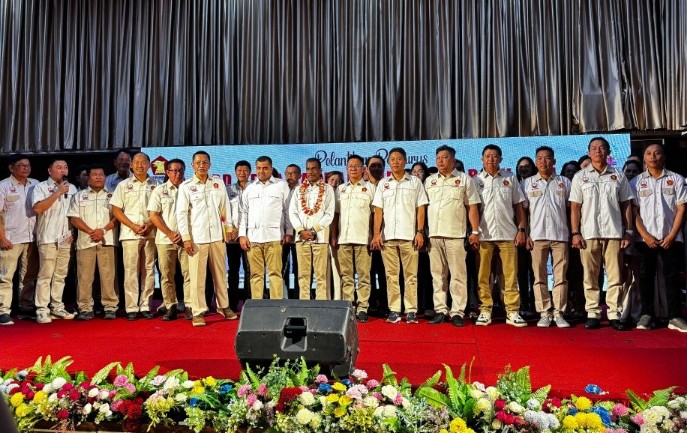 Pelantikan ketua beserta pengurus Gema Sadhana Riau (foto/ist) 