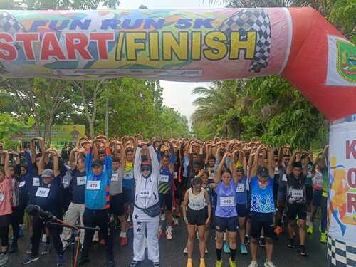 Kodim 0321 Rokan Hilir menggelar Fun Run 5K. (Foto: Afrizal)
