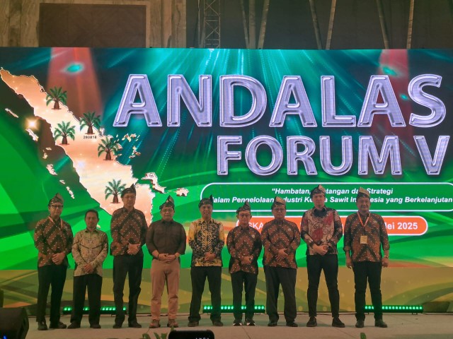 Penundaan PE CPO jadi pembahasan dalam Andalas Forum V di SKA co-Ex Pekanbadu, Riau (foto/riki)