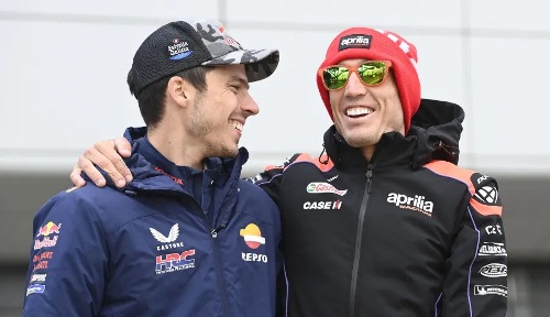 Joan Mir dan Aleix Espargaro.(foto: crash.net)