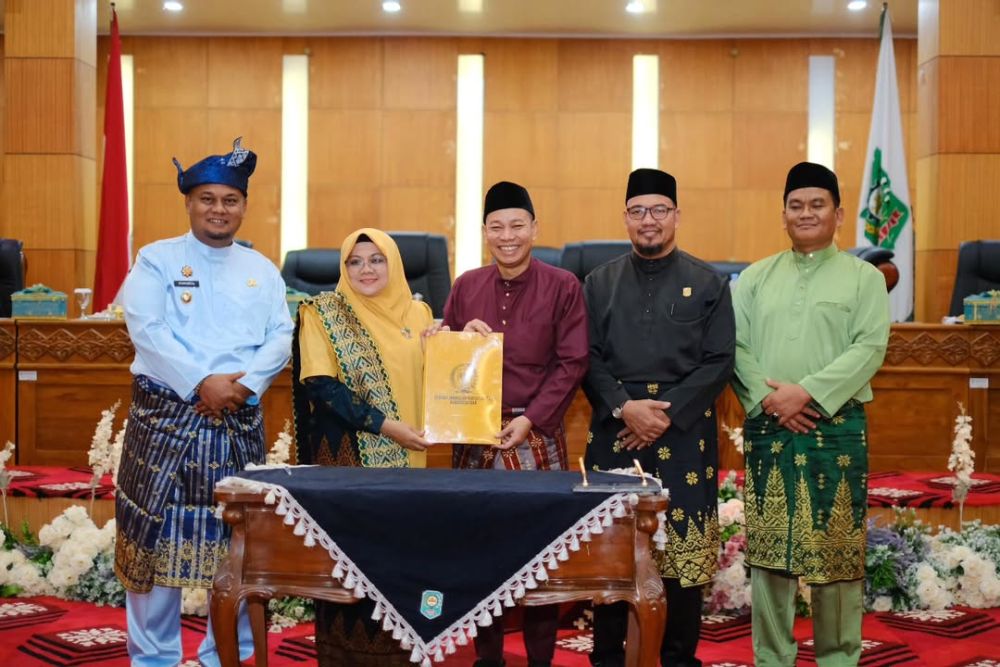 Rapat paripurna pengesahan APBD Siak 2026 (foto/int)
