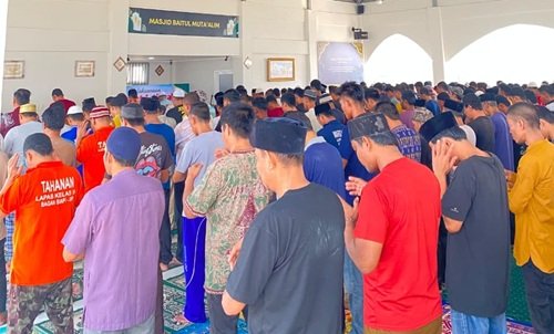 Menghadapi musim kemarau, Lapas Bagansiapiapi menggelar salat Istisqa dan doa bersama (foto/afrizal)