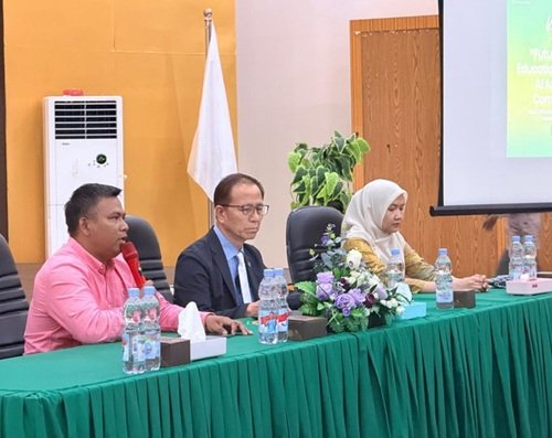 FKIP UIR hadirkan akademisi Amerika bahas masa depan guru di era AI.