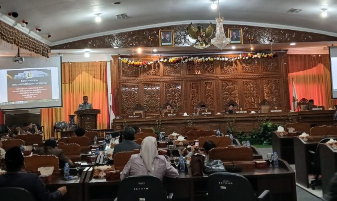 Anggota DPRD Kuansing sampaikan laporan hasil Reses masa Sidang kesatu tahun 2025-2026 (foto/int)