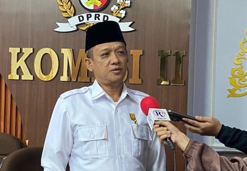 Ketua Komisi II DPRD Pekanbaru, Zainal Arifin (foto/int)