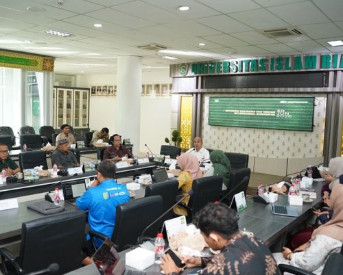Halal Center UIR.