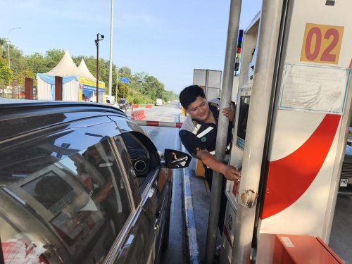Ilustrasi arus kendaraan di Tol Riau meningkat tajam saat libur panjang (foto/ist)