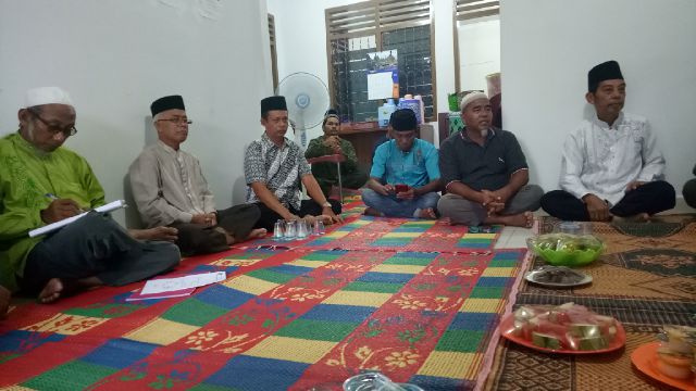 Pengurus dan Badan Pendiri Koperasi BBDM buka bersama