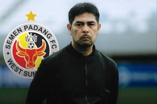 Baru 4 laga, Nil Maizar dipecat Semen Padang FC usai kalah dari PSPS Pekanbaru (foto/ist)