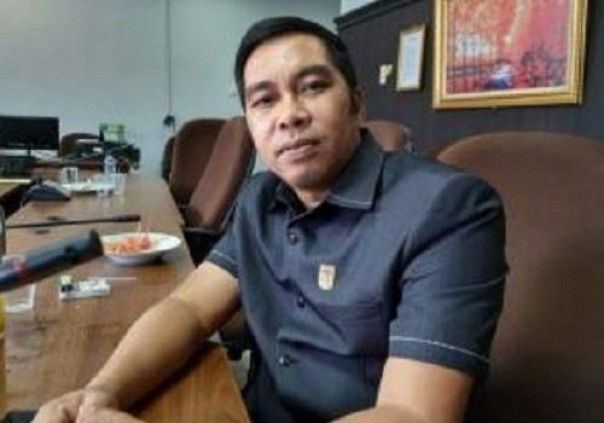 Anggota Komisi IV DPRD Kota Pekanbaru, Roni Pasla (foto/Mimi)