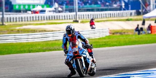 Raul Fernandez, penunggang motor satelit Aprilia juarai sprint race MotoGP Italia 2026.(foto: int)