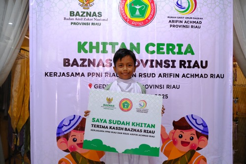 Baznas Provinsi Riau mengadakan melaksanakan program Khitan yang bertajuk "Khitan Anak Ceria Baznas Riau". (Foto: Sri Wahyuni)