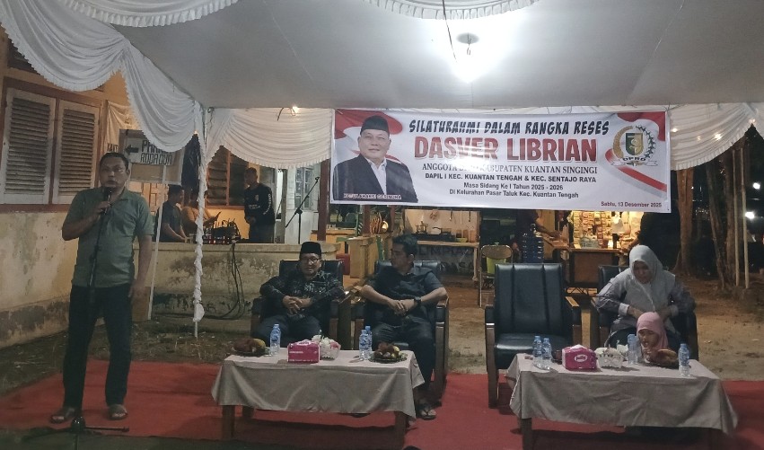 Dasver Librian menggelar reses di Kelurahan Pasar Teluk Kuantan (foto/ultra)