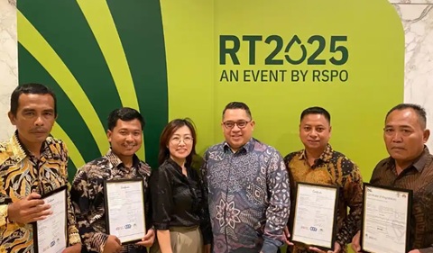 Empat kelompok petani swadaya meraih sertifikasi RSPO melalui program SMILE (foto/ist)