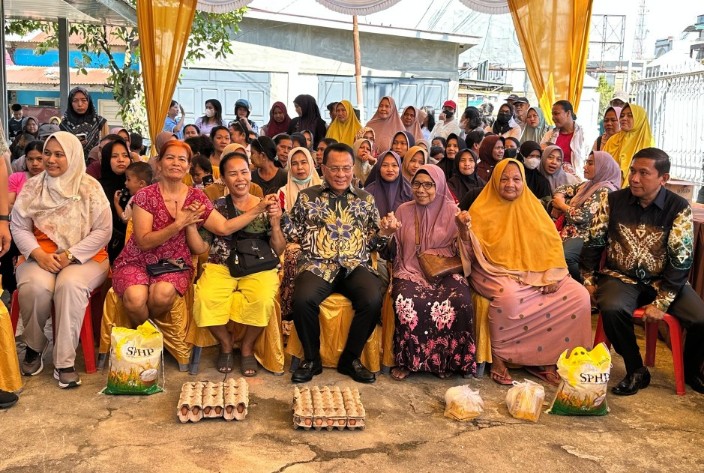 Bupati Bistamam lepas Gerakan Pangan Murah di Bagan Sinembah (foto/afrizal)