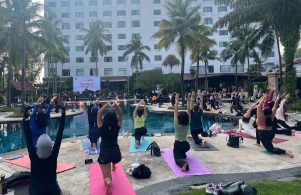 Yoga With The View tutup program Tjakap Djiwa Aryaduta Pekanbaru (foto/mimi)