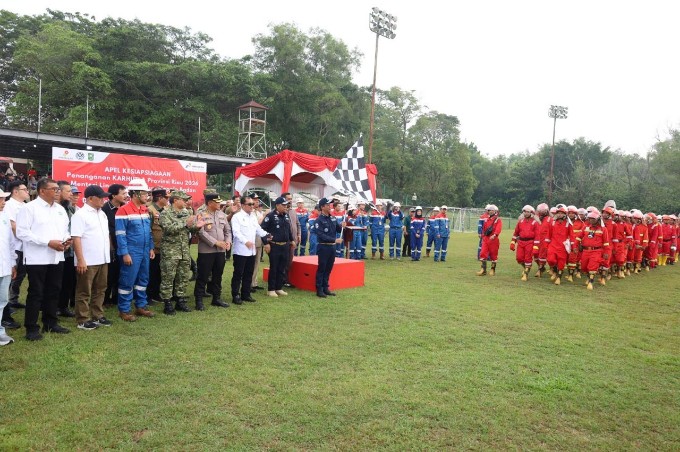 Meneg LH melepas perwakilan perusahaan usai apel siaga Karhutla Riau.