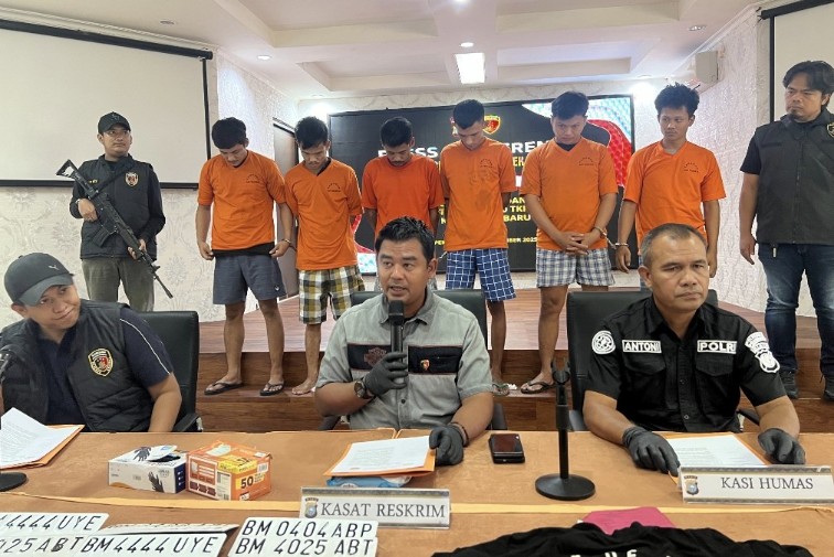 Tim Resmob Jembalang Polresta Pekanbaru gulung komplotan Curanmor di Pekanbaru (foto/rri)