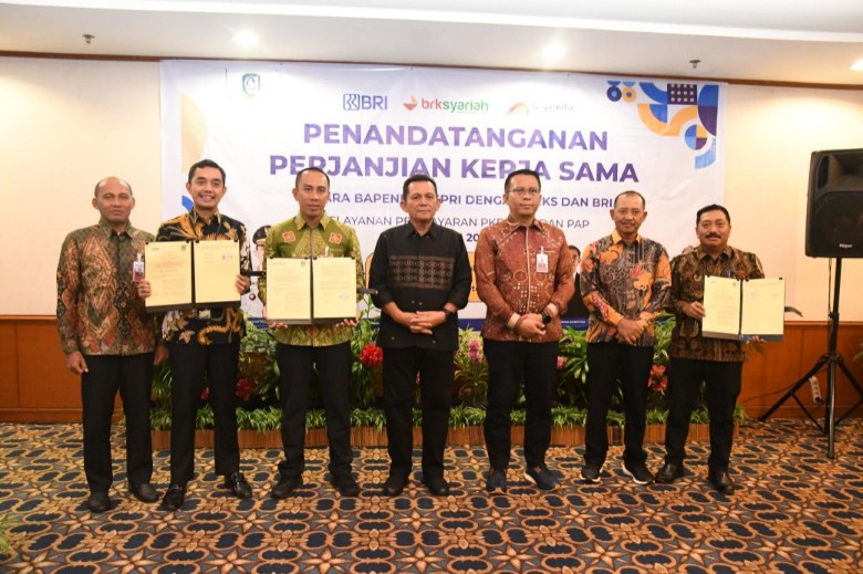 BRK Syariah Tanjungpinang dan Bapenda Kepri jalin kerja sama layanan pembayaran pajak daerah (foto/Yuni)