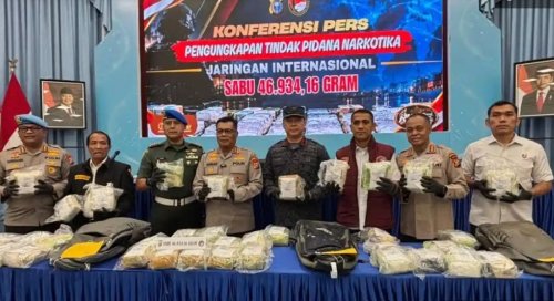 Ekspos sabu 46 Kg dari Malaysia masuk lewat Dumai, target edar Pekanbaru dan Provinsi Sumut (foto/tribunpku) 