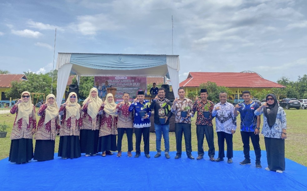 Mahasiswa Pendidikan Kimia Universitas Riau Gelar Pengabdian di Tapung Hilir (foto/ist)