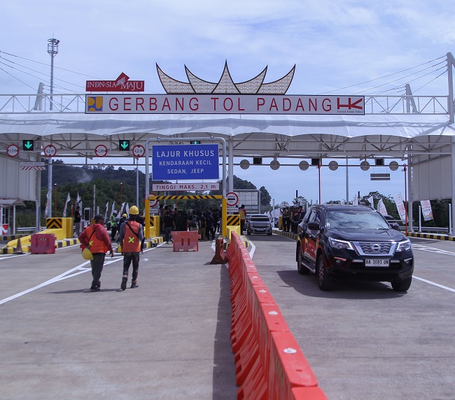 ilustrasi Gerbang Tol Padang.
