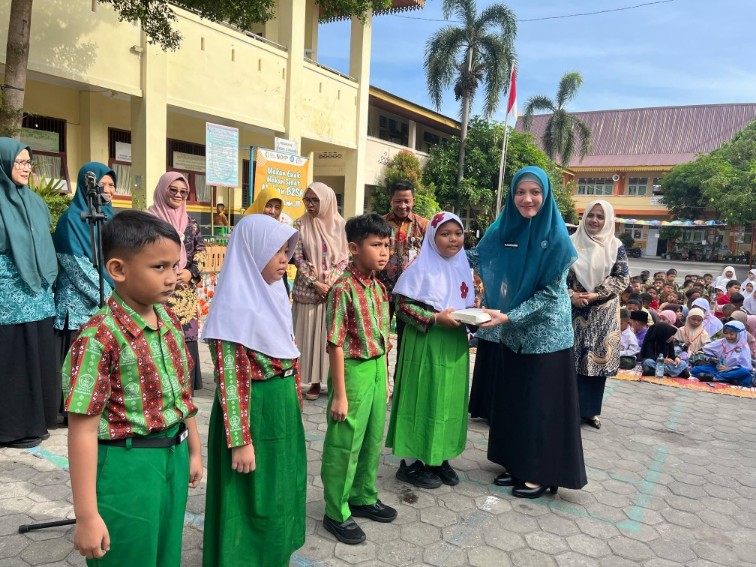 Ketua TP PKK Pekanbaru, Sulastri Agung dorong orang tua dan sekolah terapkan konsep B2SA untuk anak (foto/dini)