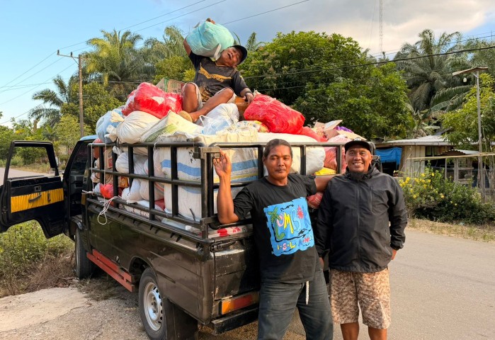 Warga Rambah Hilir serentak galang bantuan untuk korban banjir dan longsor Aceh-Sumut-Sumbar (foto/ist)