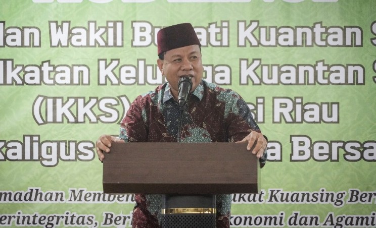 Bupati Kuansing Suhardiman Amby buka bersama IKKS Riau di Pekanbaru (foto/ultra)