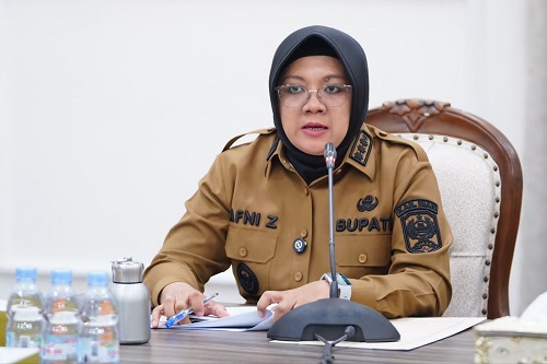 Bupati Siak, Afni.(foto: int)