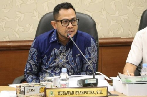 Anggota DPRD Riau daerah pemilihan (Dapil) Kota Pekanbaru, Munawar Syahputra, SH (foto/int)