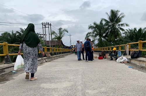 Jembatan Sungai Rokan mulai diujicoba.(foto: sri/halloriau.com)