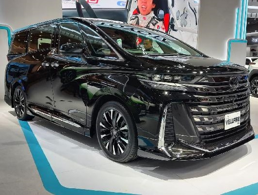 All New Toyota Vellfire HEV diperkenalkan di IIMS 2024, 15-25 Februari 2024.