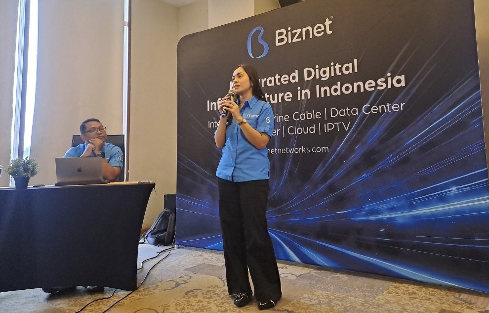 Regional Manager Biznet Riau–Sumatera Barat, Della Charina paparkan target perusahaan selama 2026 (foto/riki)