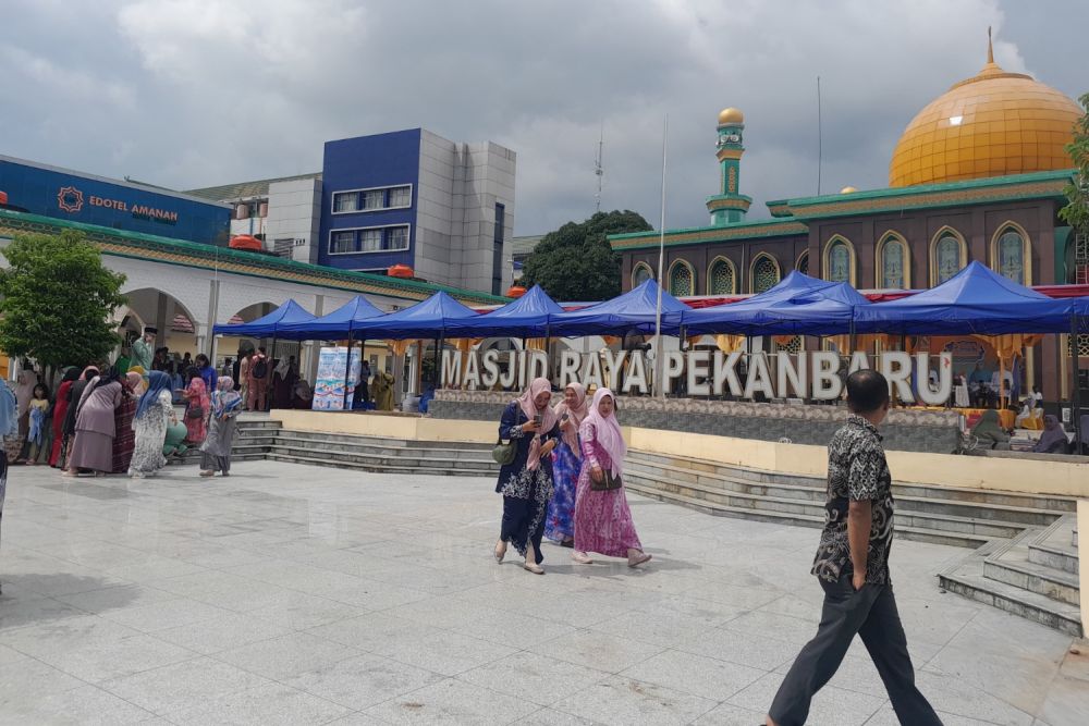 Tradisi Petang Megang digelar di Masjid Raya Pekanbaru (foto/ist)