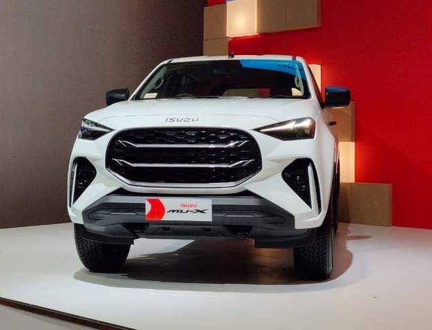 Isuzu MU-X GIIAS.