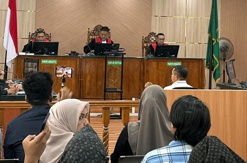 Terdakwa kasus dugaan korupsi Gubernur Riau nonaktif Abdul Wahid jalani sidang ketiga.(foto: fitri/halloriau.com)